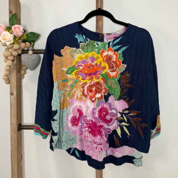 Derhy 3/4 sleeve Flower Embroidered Blouse Size Small - Picture 1 of 7